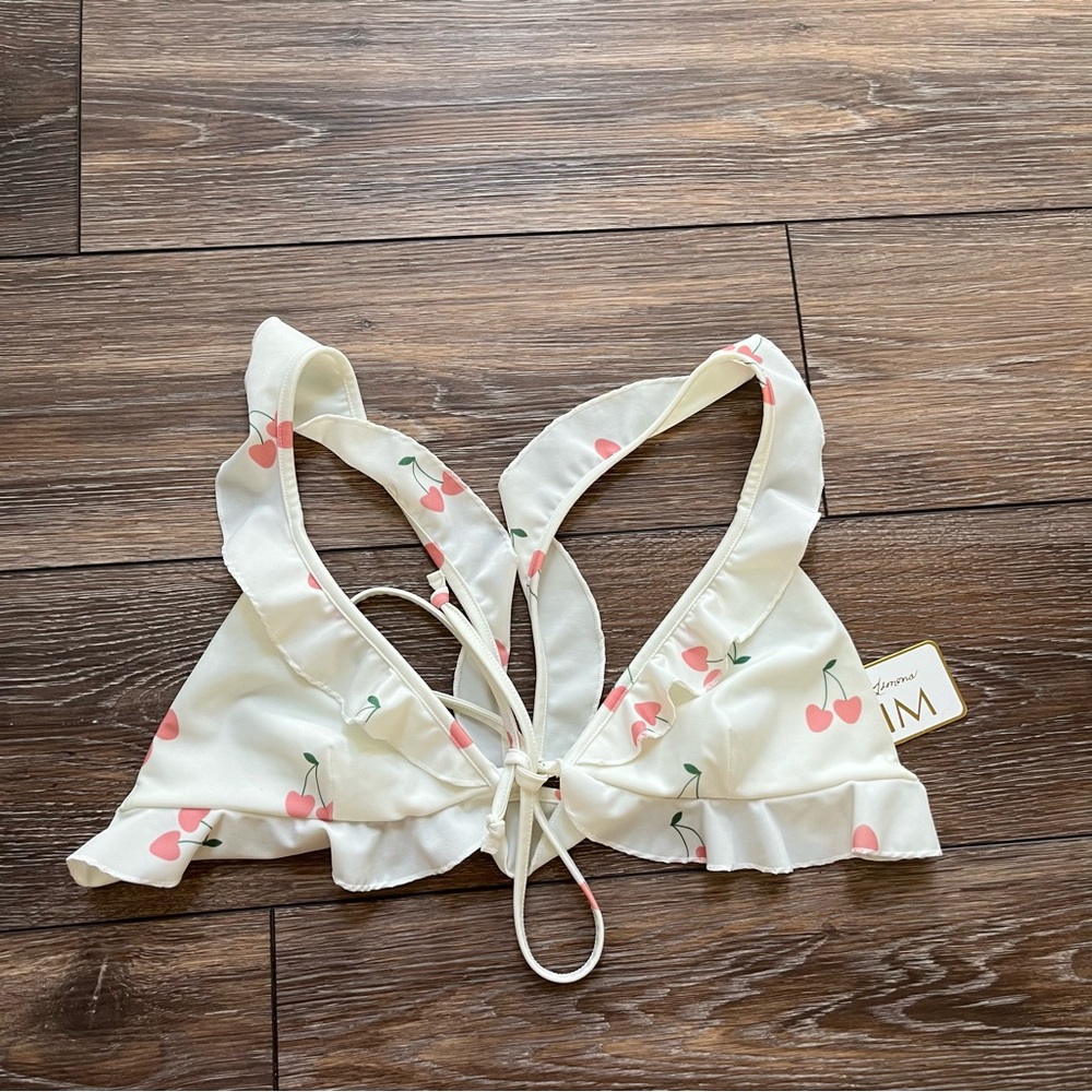 For love and lemons Mon cheri ruffle bikini top NWT